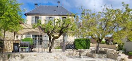 Maison de village avec jardin